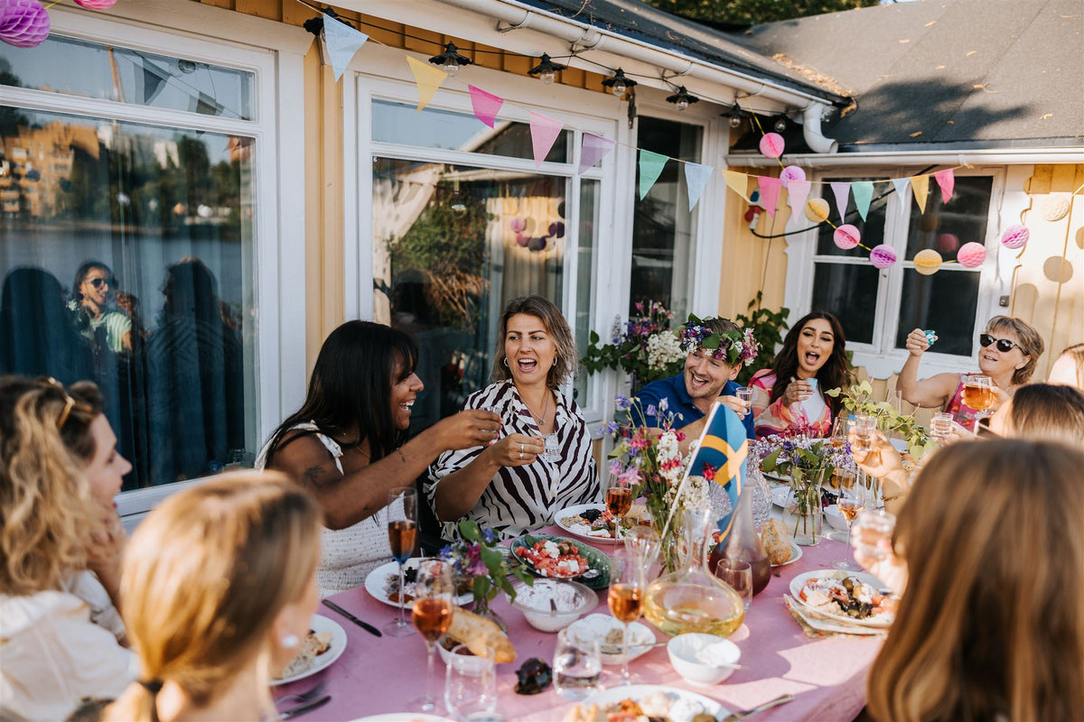 Varsågod: Enkel, kul och oväntad midsommarlek!